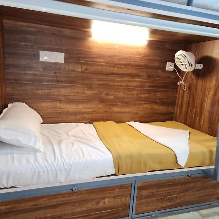 Sahil Ac Dormitory Navi Mumbai Extérieur photo