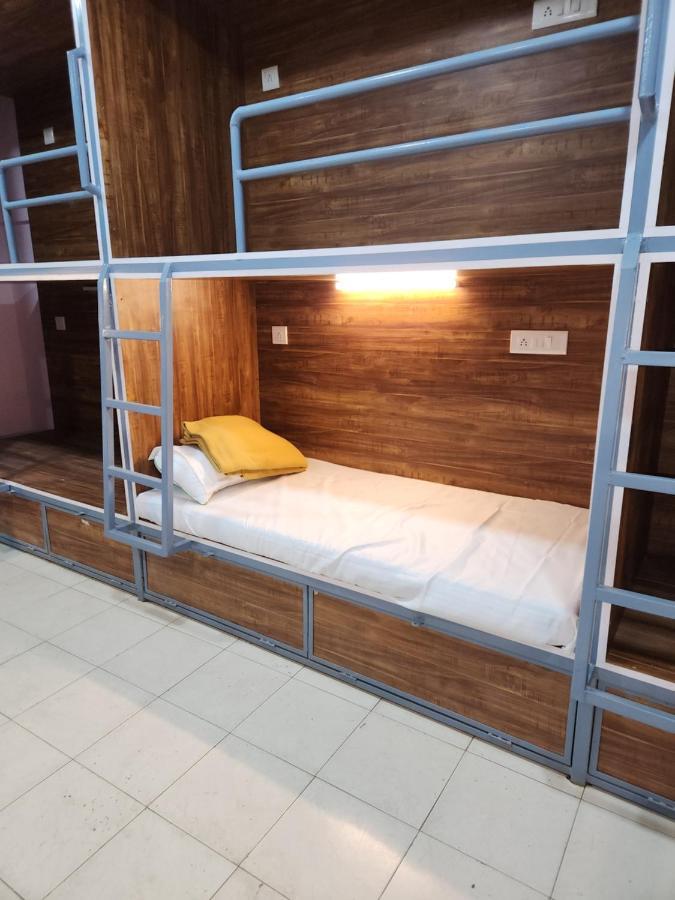 Sahil Ac Dormitory Navi Mumbai Extérieur photo